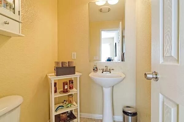 Building Photo - 2901 Escala Cir