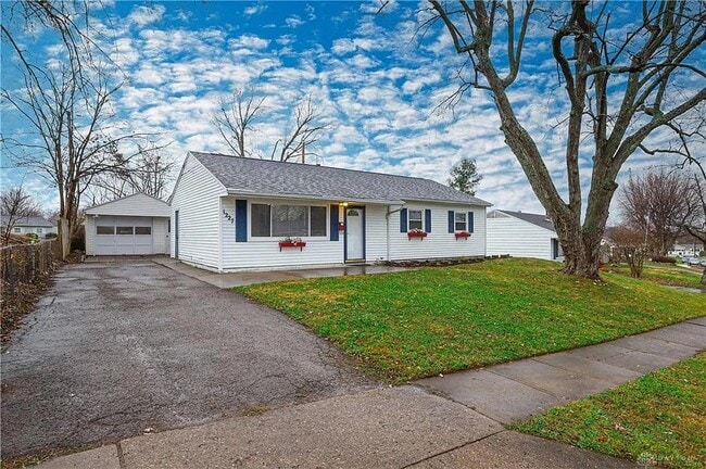 Building Photo - 1227 Date St