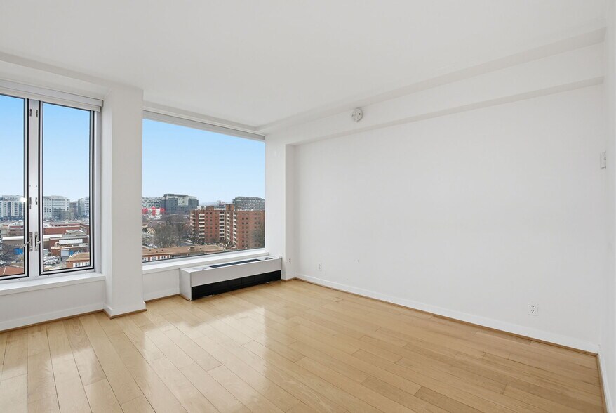 Building Photo - 1101 3rd St SW