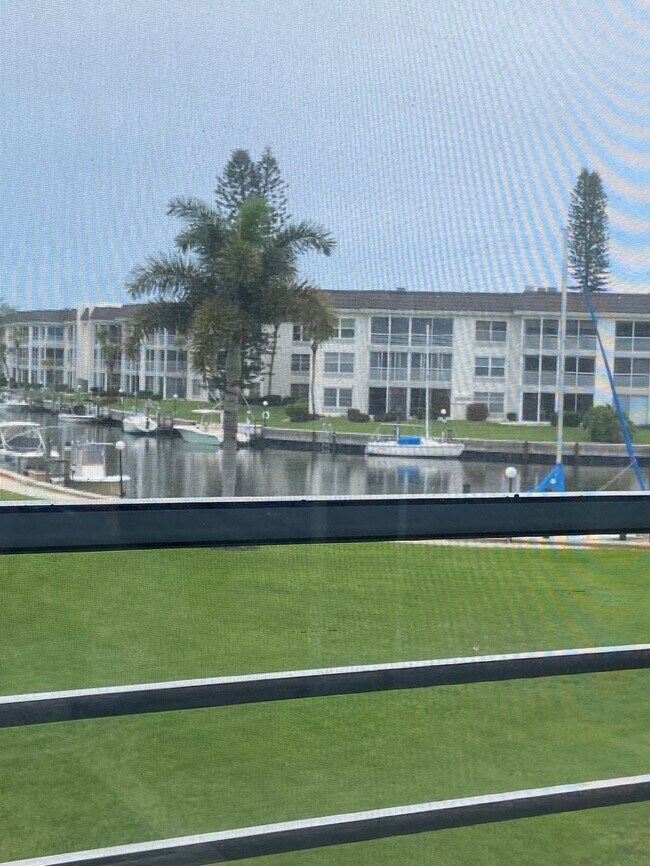 Building Photo - 4340 Falmouth Dr