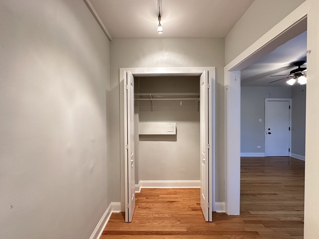 Building Photo - 623 W Patterson Ave