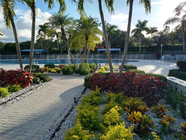 Building Photo - 7817 Trent Dr