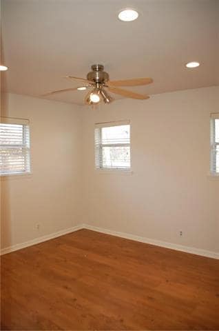 Building Photo - 1133 Valley View Dr