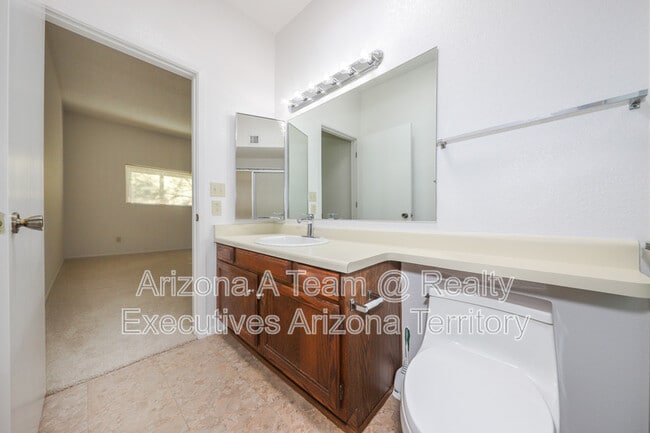 Building Photo - Rivenoak Circle-8178 E.