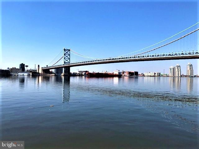 Building Photo - 530 N Front St