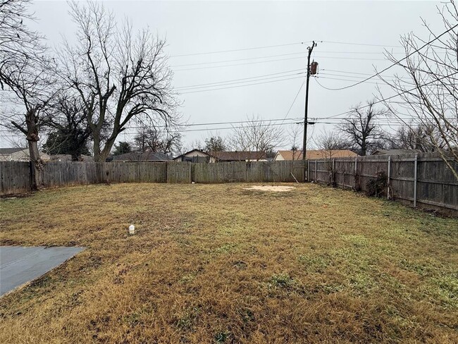 Building Photo - 3332 Greenbrier Terrace