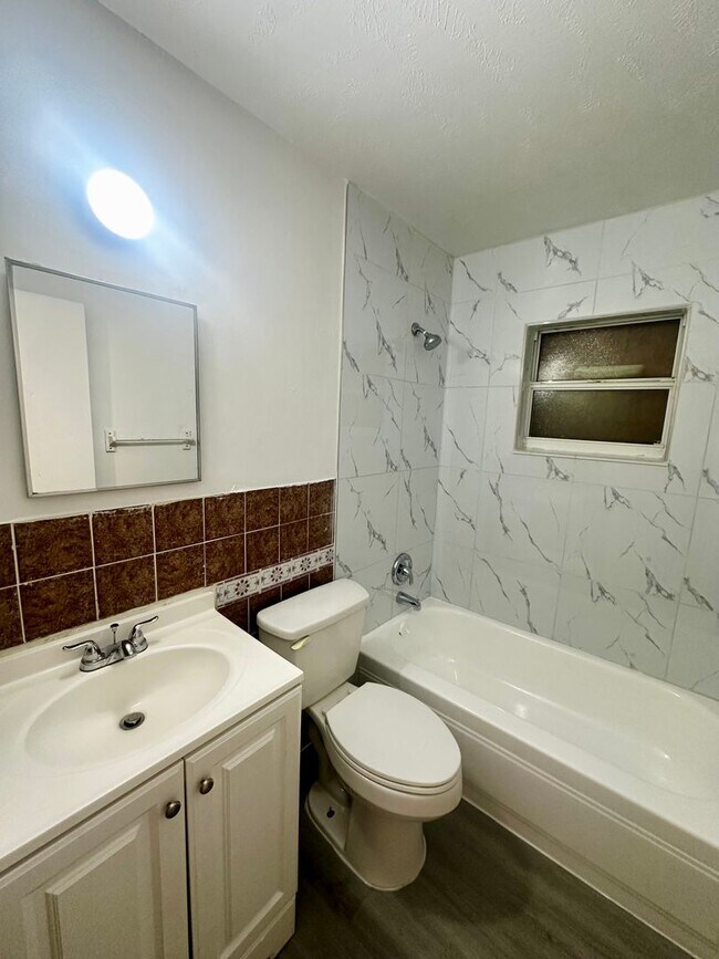 Building Photo - 5527 Bryson Dr