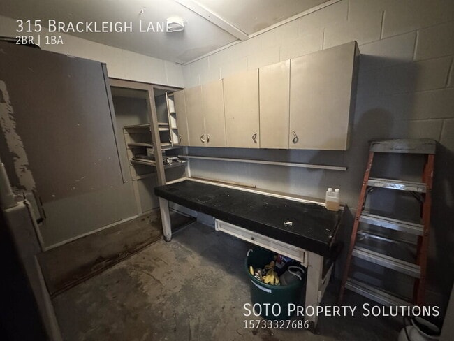 Building Photo - 315 Brackleigh Ln