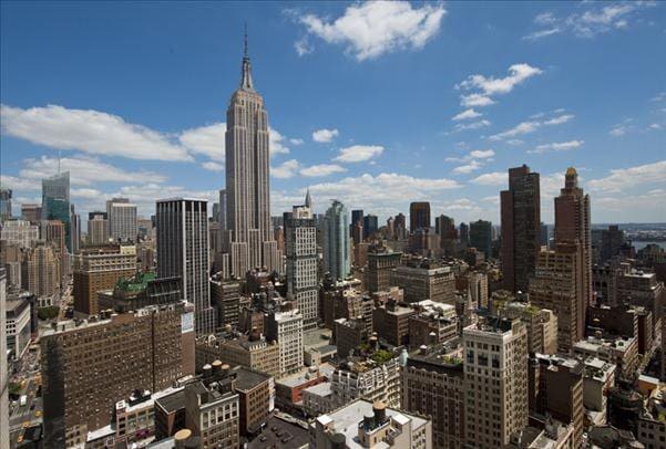 Building Photo - 800 Sixth Avenue