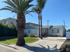 Building Photo - 3-Bed, 1-Bath Home, + Bonus Room/Office .....