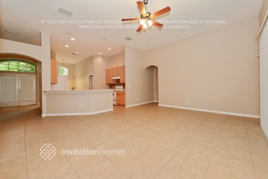 Building Photo - 204 Ronja Ln