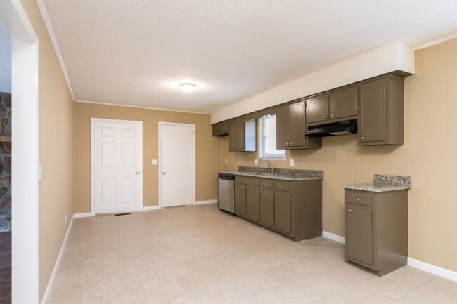 Building Photo - 3305 Todd St