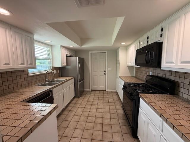 Building Photo - 405 Tyrone Dr