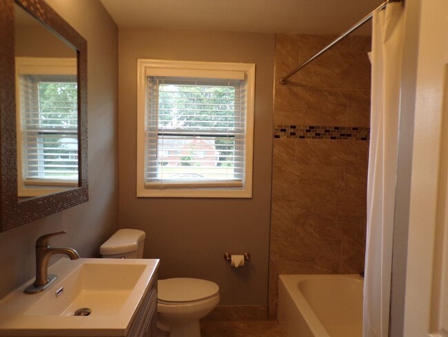 Building Photo - Charming Ranch-Style Home with Finished Ba...