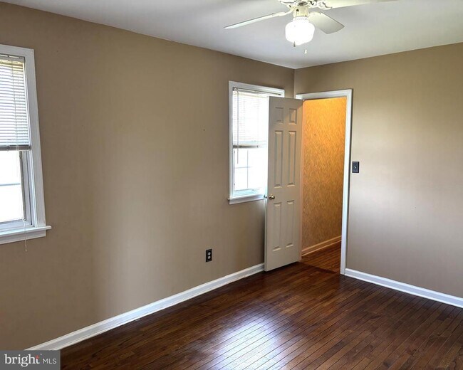 Building Photo - 723 Godshall Rd