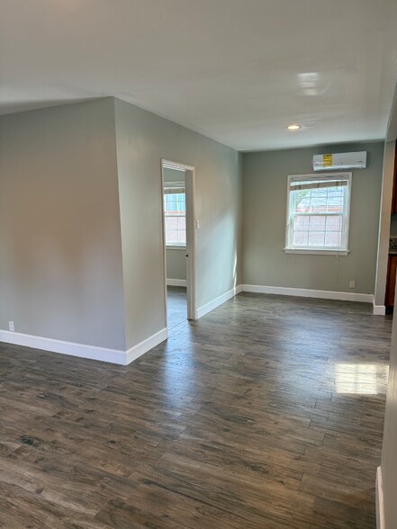 Building Photo - 8142 7th St