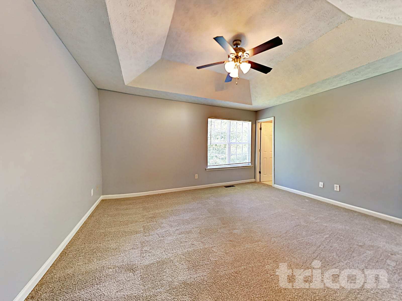 Building Photo - 432 Pine Valley Dr