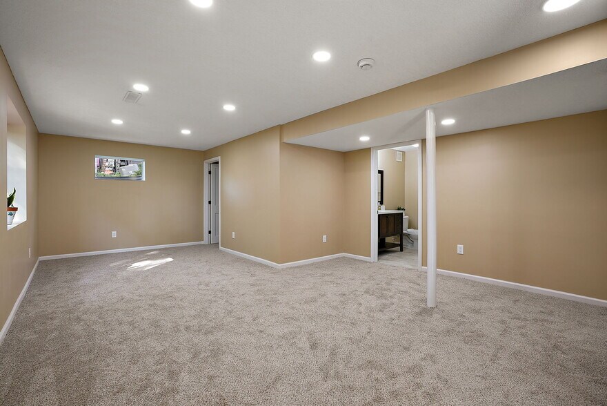 Building Photo - 7961 59th Ave N