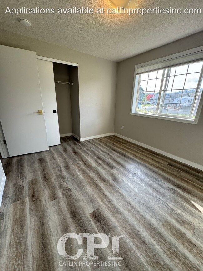 Building Photo - 119 Penny Ln