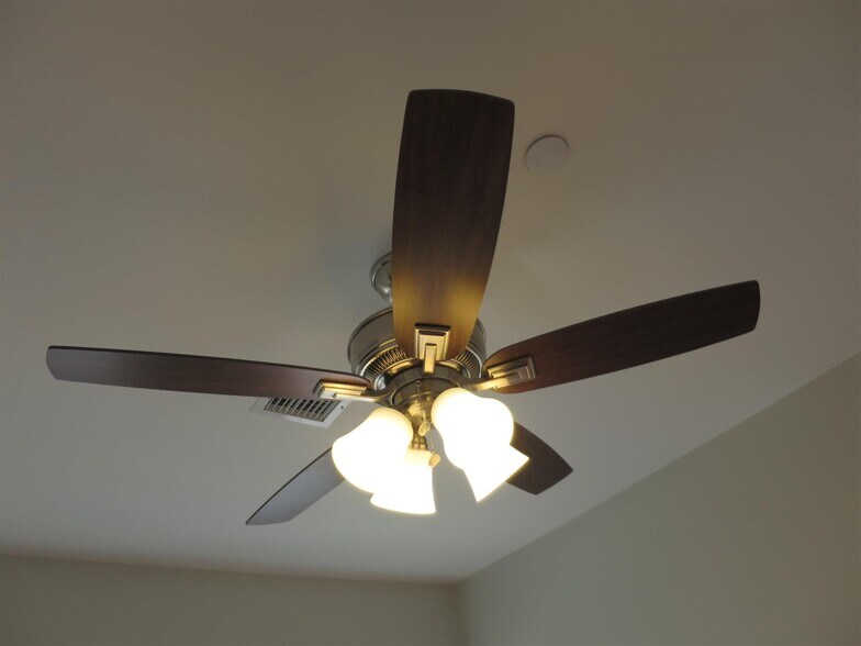 Building Photo - 1121 Broadway