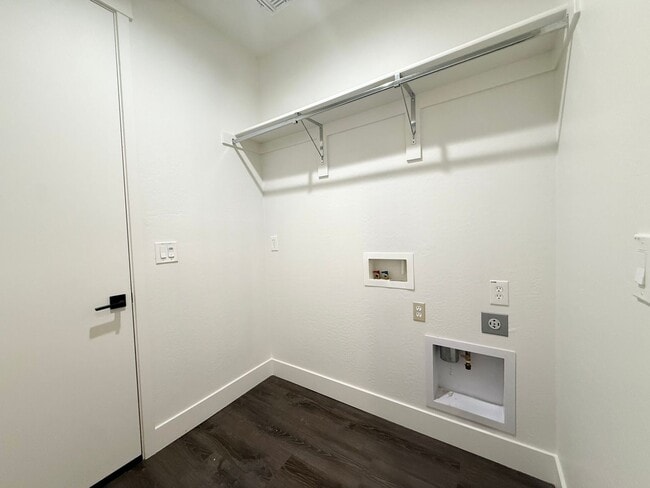 Building Photo - 1744 Allerton Way