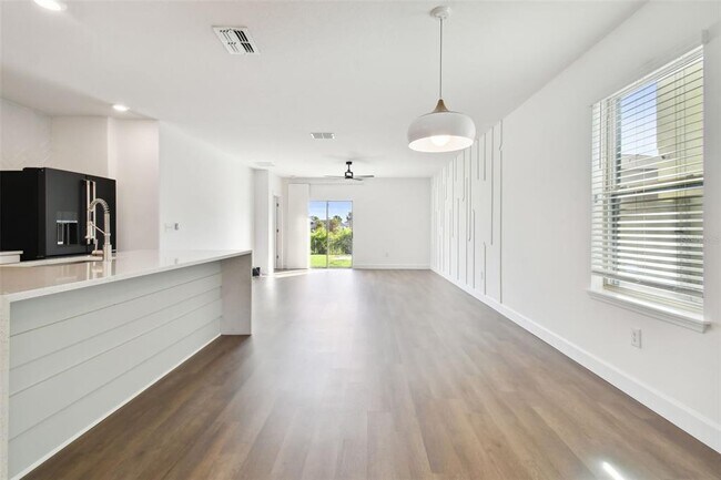 Building Photo - 5507 Rainwood Meadows Dr