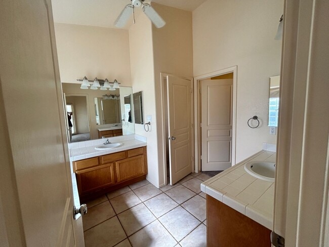 Building Photo - 4-Bedroom Home in Mesa Del Sol with Heated Pool and Spa