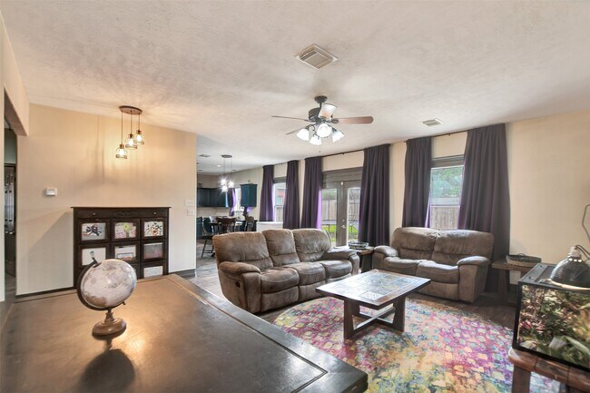 Building Photo - 6706 Lindale Manor Ct