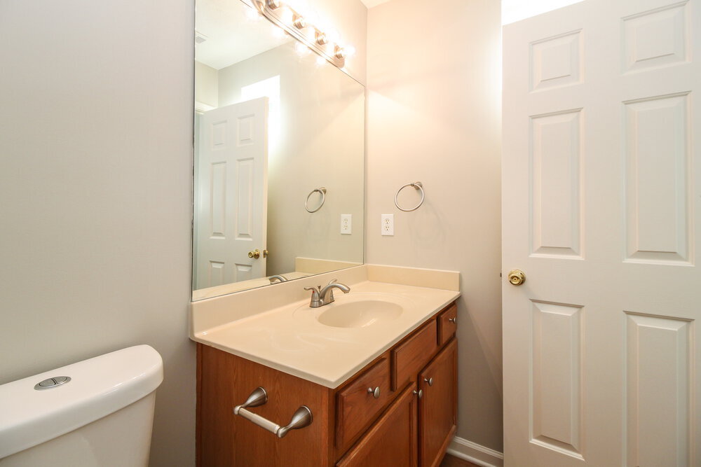 Building Photo - 103 Oak Grove Pl