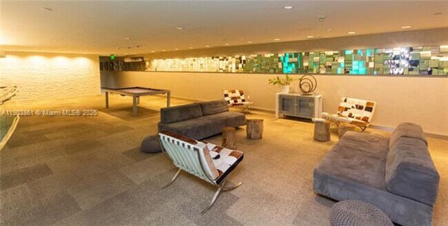 Building Photo - 92 SW 3rd St