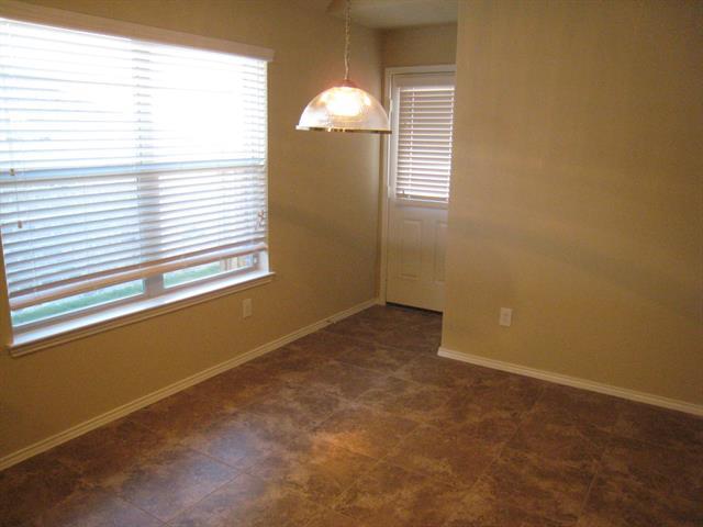 Building Photo - 2844 Houston Wood Dr