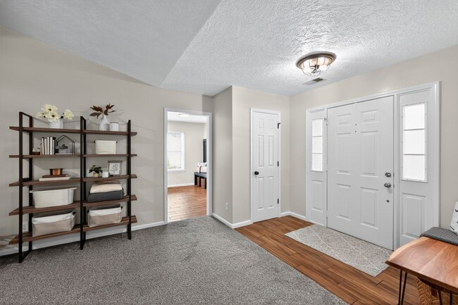Building Photo - 10225 Footsman Pl