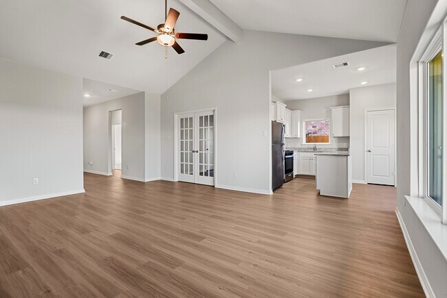 Building Photo - 400 Polly Grv Dr