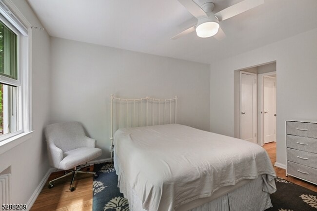 Building Photo - 349 Bloomfield Ave