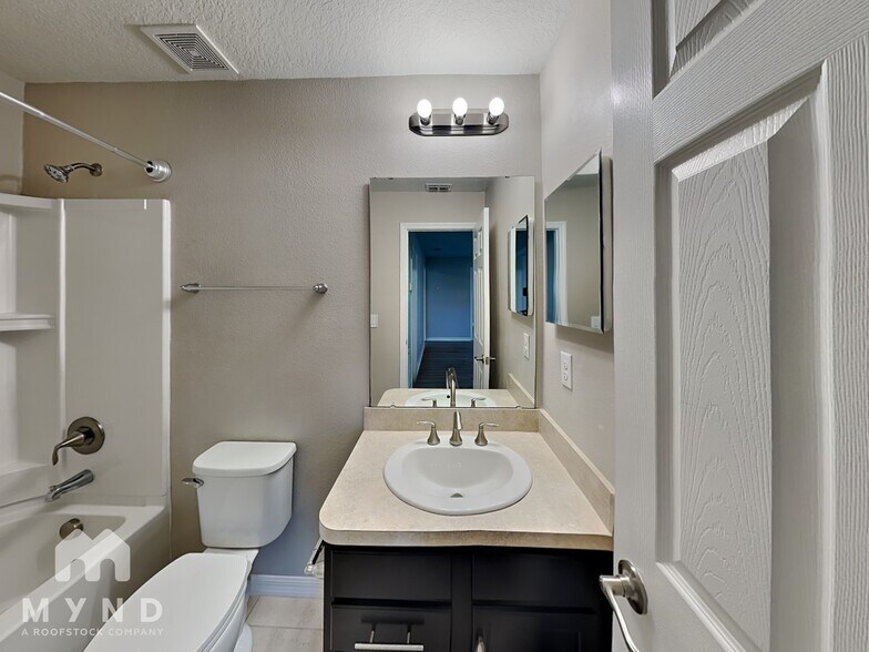 Building Photo - 1513 Gadsden Point Pl