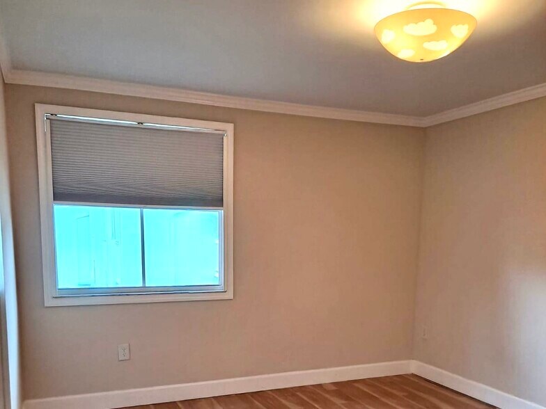 Building Photo - 4635 NW 97th Pl