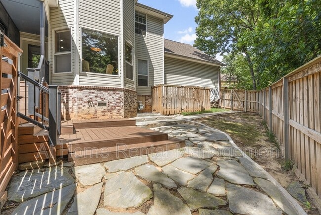 Building Photo - 1220 Renaissance Dr