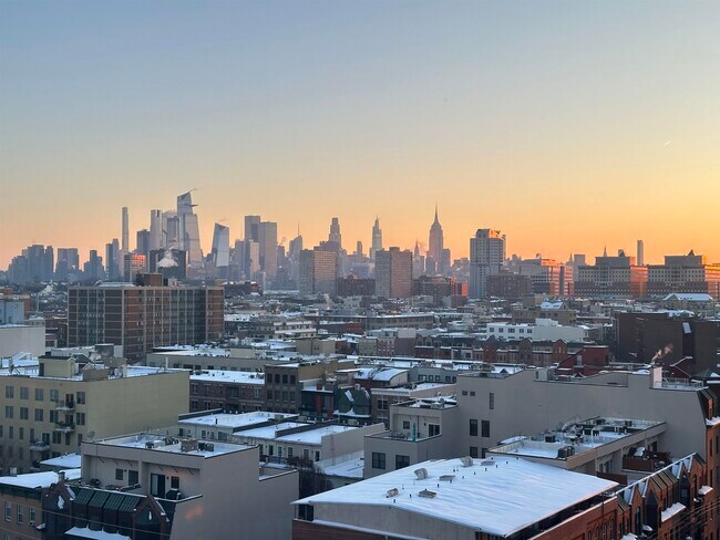 Building Photo - 551 Observer Hwy