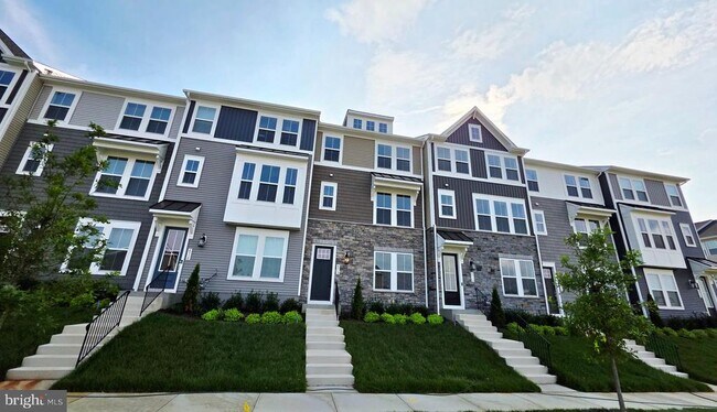Building Photo - 4912 Jackson Vlg Pkwy