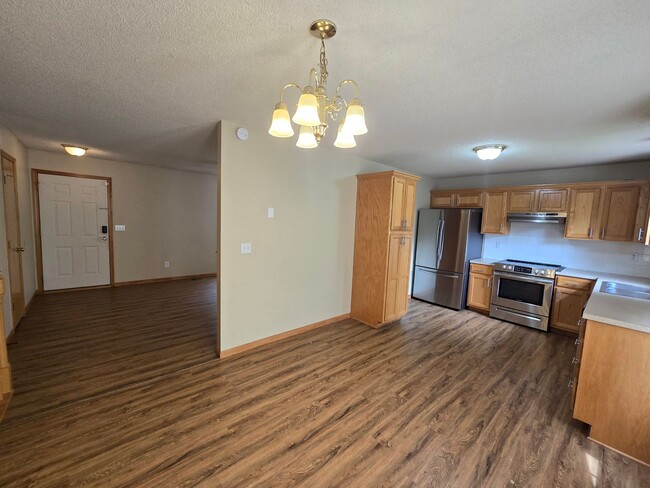 Building Photo - Huge three bedroom home available for rent