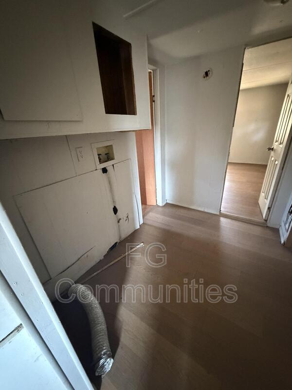 Building Photo - 1815 Conley Rd