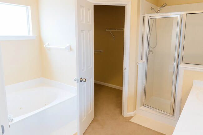 Building Photo - 5428 Gold Leaf Ln