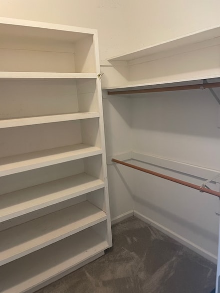 Building Photo - 103 Windrow Dr