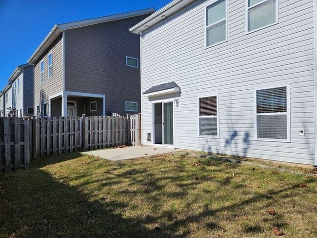 Building Photo - Great Home ! Great Schools !