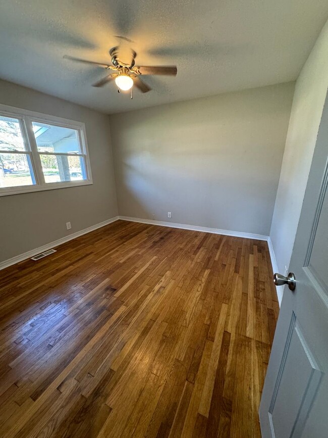 Building Photo - Beautifully Renovated 3-Bedroom Home with ...