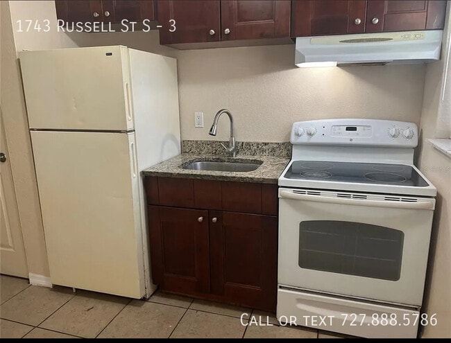 Building Photo - 1743 Russell St S