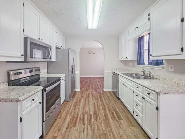 Building Photo - 4445 Brookridge Dr SW