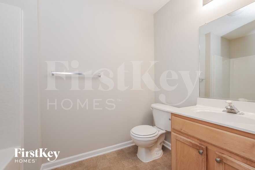 Building Photo - 4609 Sedgelane Dr