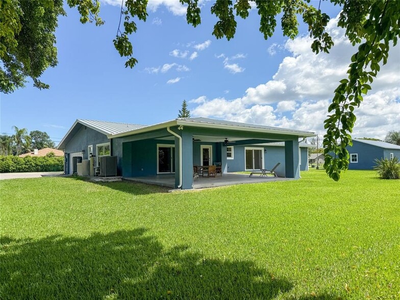 Building Photo - 17420 SW 54th St