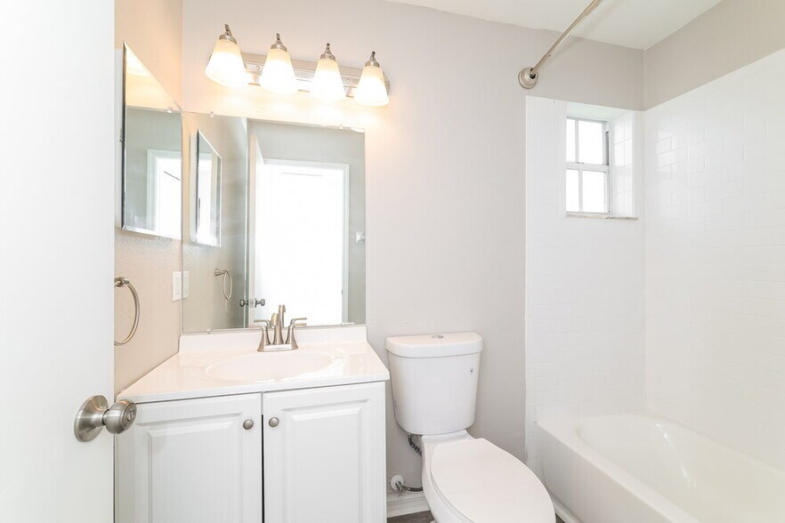 Building Photo - 12702 Whiterapids Dr